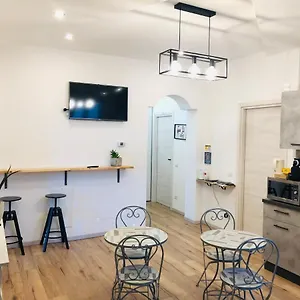  בית הארחה Rial Maison