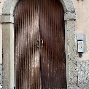 Apartament Number 99, Bergamo